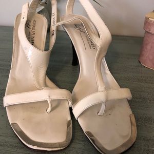 Donald J. Pliner white sandal